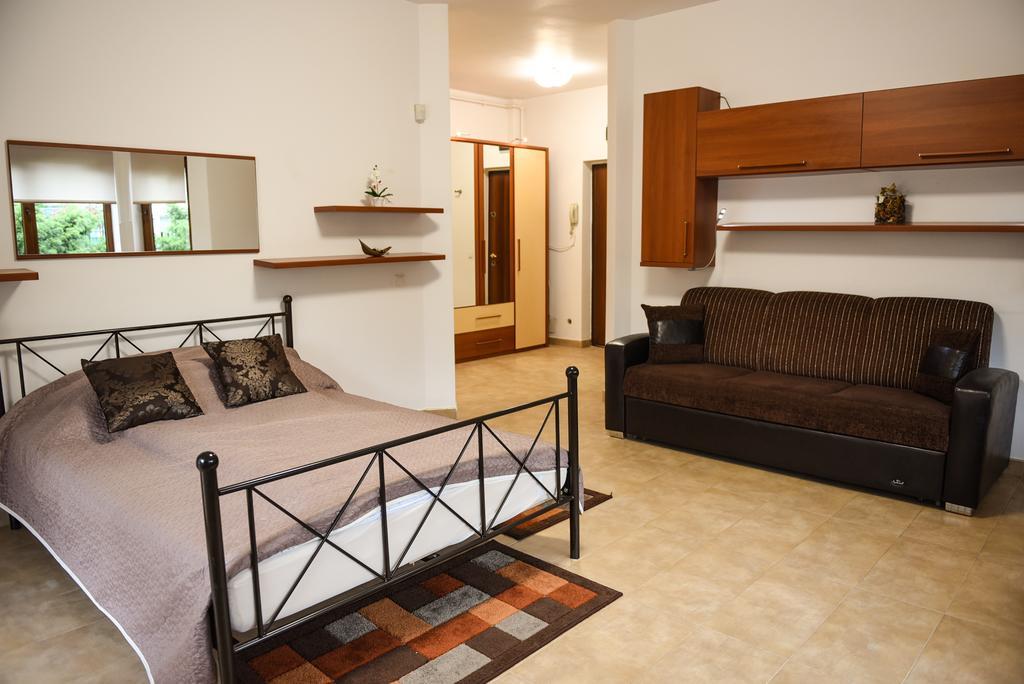 Modern Apartment Near City Center 克卢日-纳波卡 外观 照片